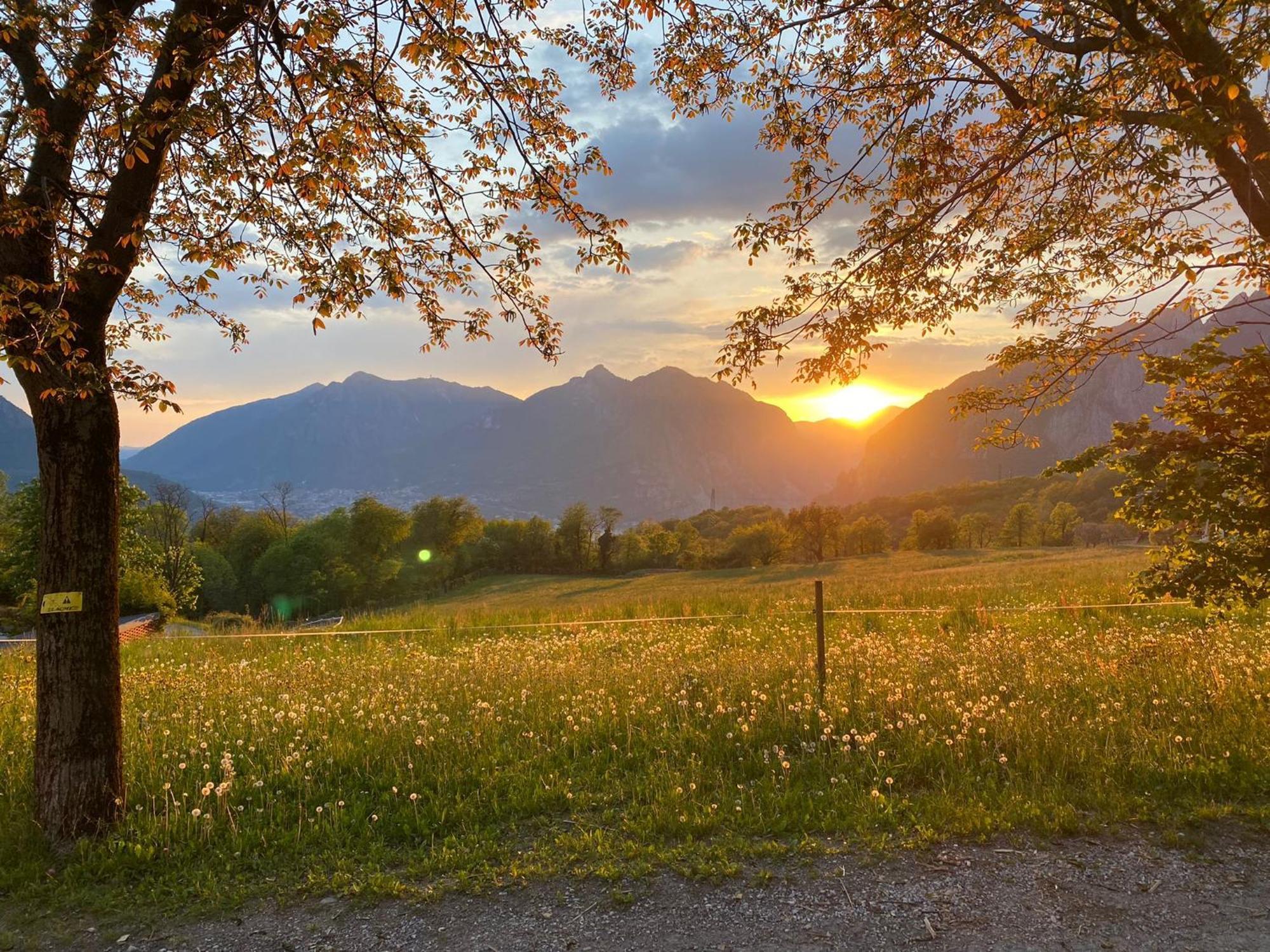 Agriturismo Deviscio Lecco Luaran gambar